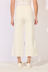 Comfort Knit Denim Chill Crop Jean (26"inseam) — mediumwash