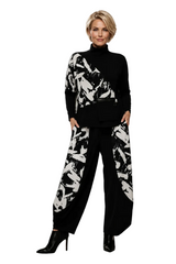 Artful Abstract Colorblock Top in Ivory/Black - 7580T-IV