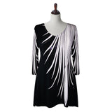 "Feathers" Abstract Print V-Neck Tunic in Black & White - 7869