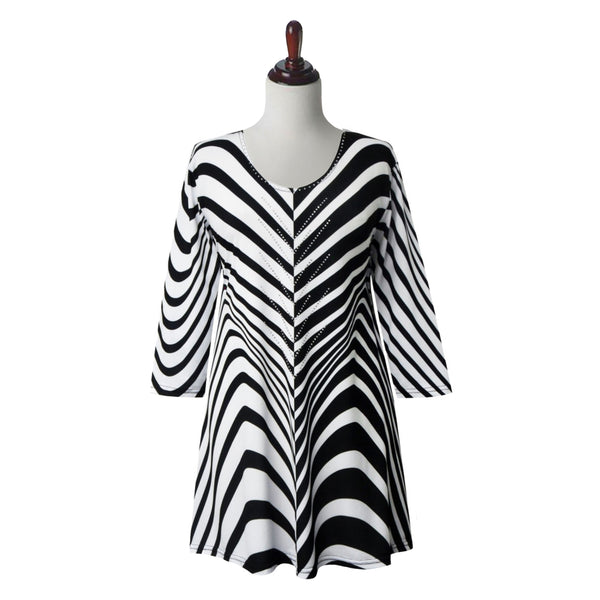 Valentina Zebra-Print V-Neck Tunic in Black/White - 21238 - Size 1X Only!