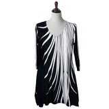 "Feathers" Abstract Print V-Neck Tunic in Black & White - 7869