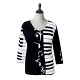 "Notes & Keys" V-Neck Print Top in Black/White - 21438