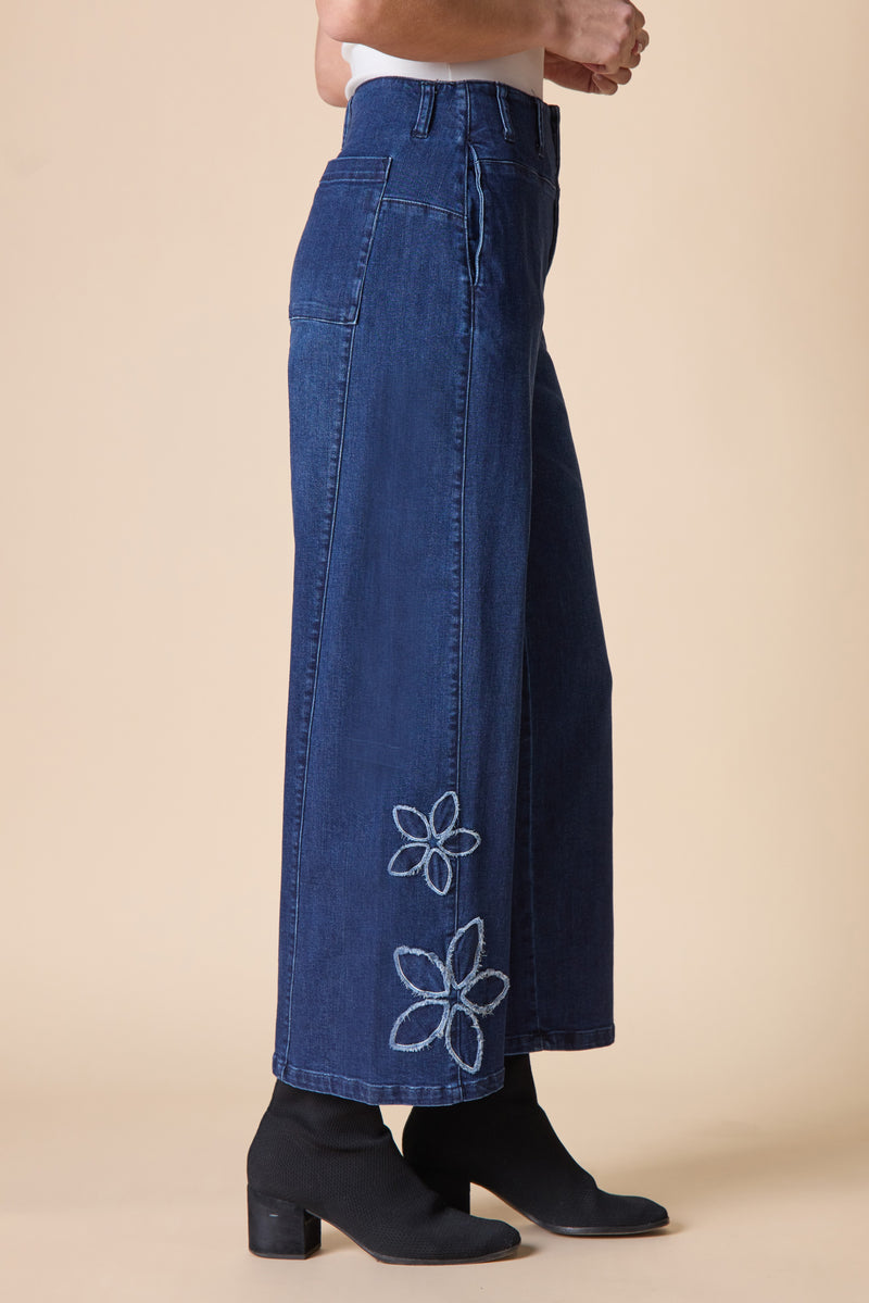 Stretch Denim Tossed Flower Jean - 11464