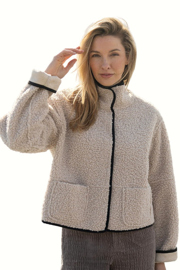 Reversable Sherpa Jacket in Dove - 19904