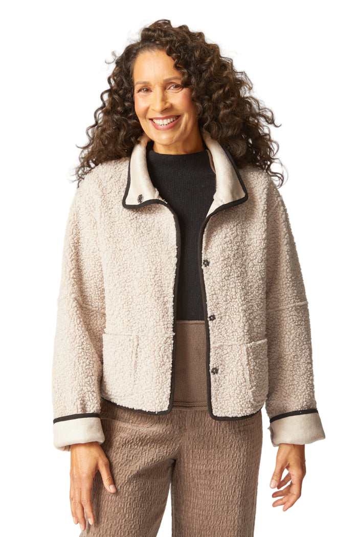 Reversable Sherpa Jacket in Dove - 19904