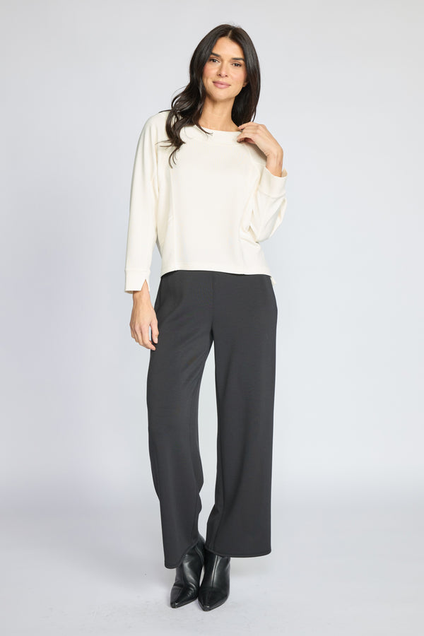 Featherlux Knit Solid Stitch Pullover - 330101