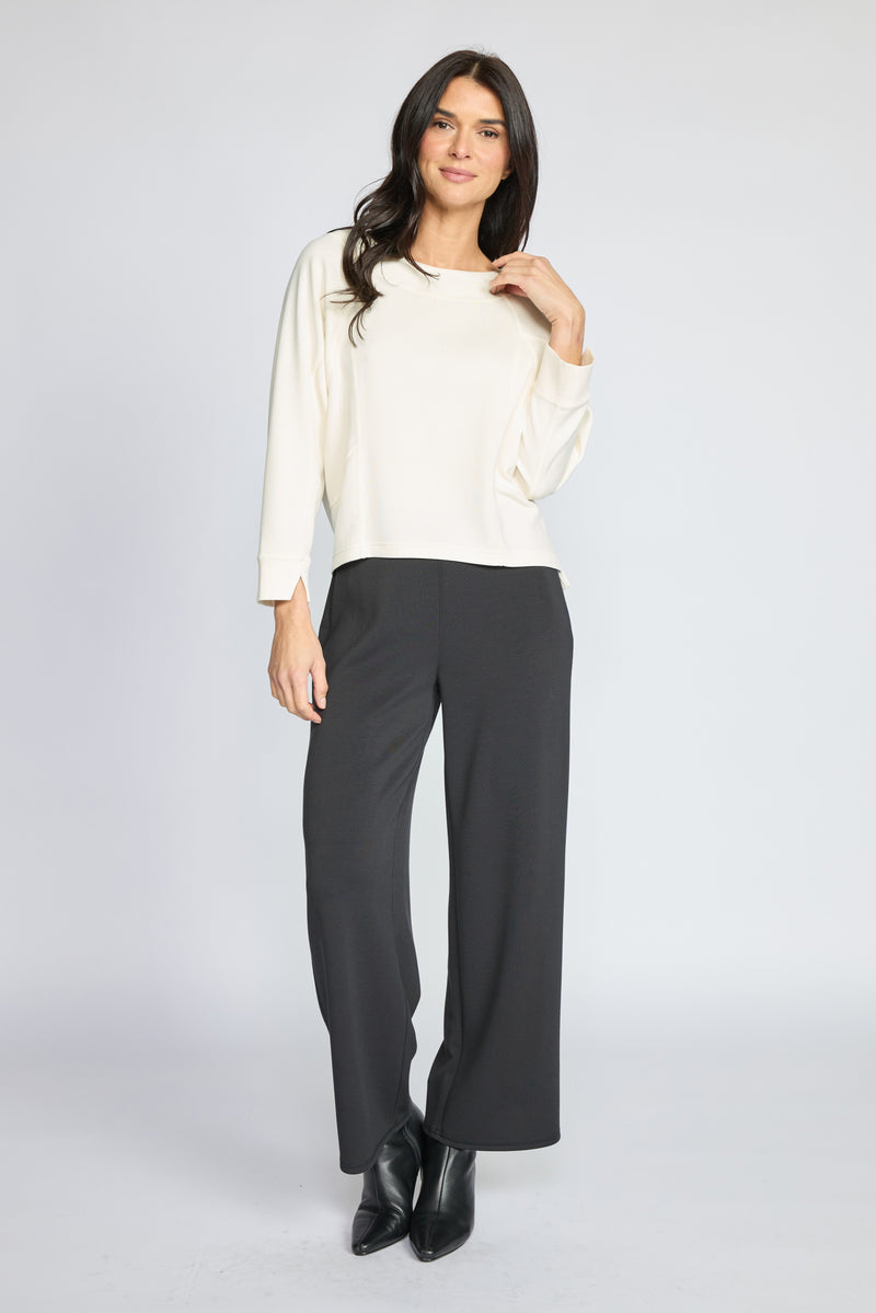 Featherlux Knit Solid Stitch Pullover - 330101