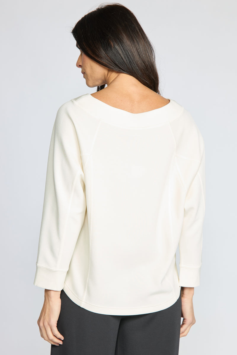 Featherlux Knit Solid Stitch Pullover - 330101