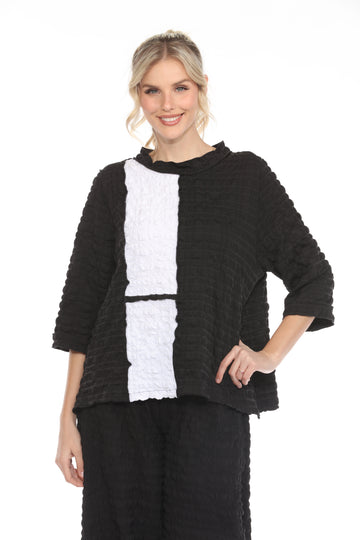 Colorblock Pucker Weave Top in Black & White - 4026