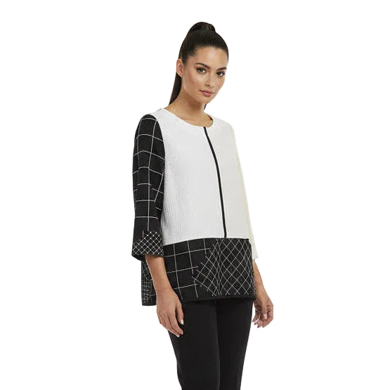 Check Print Colorblock Pucker Top in Black/White - 4209-B/W