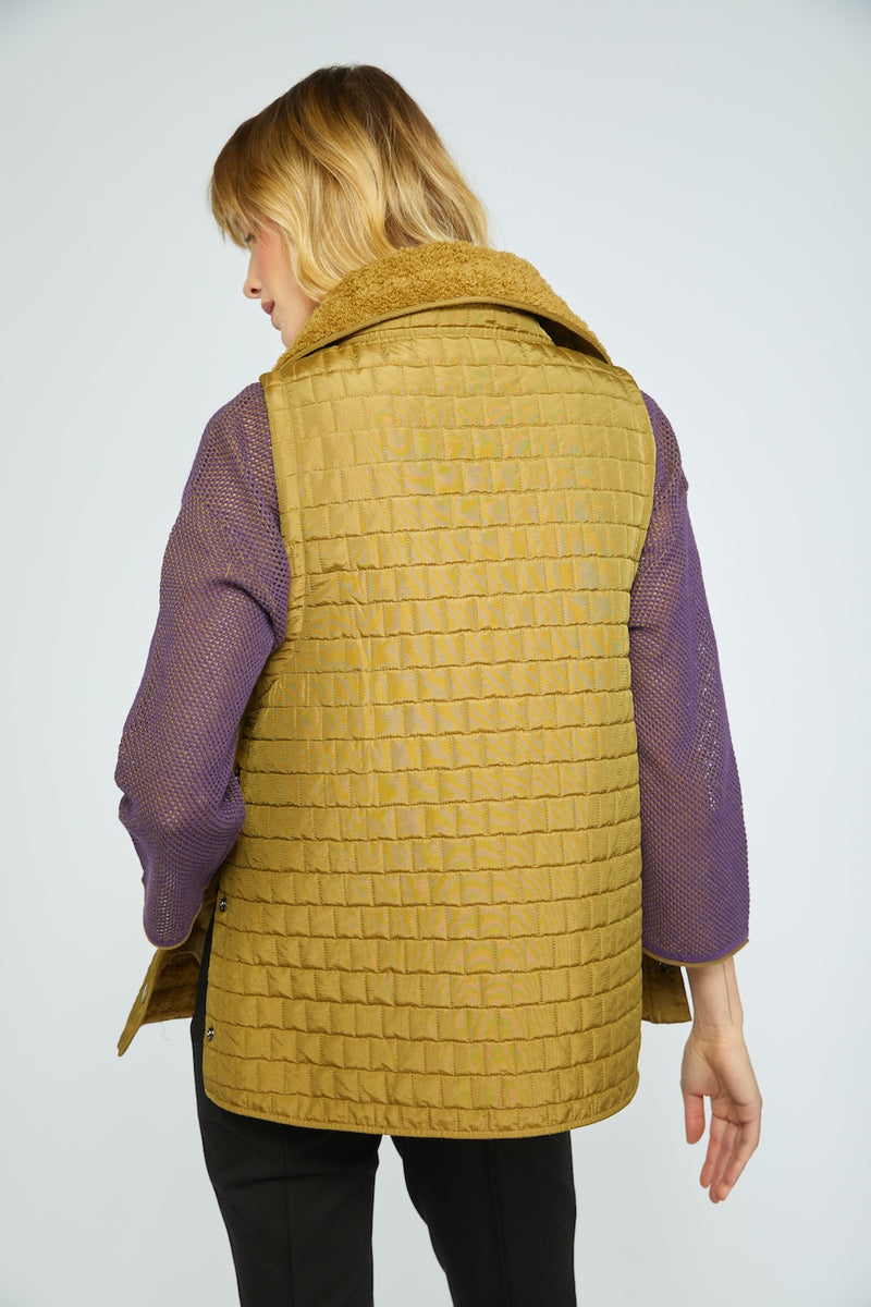 Cozy Cabin Vest - 500688