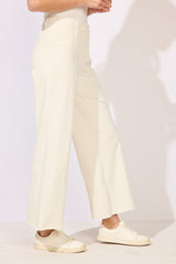 Knit Denim Relaxed Jean - 64067