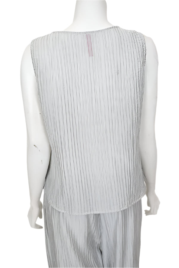 Textured Stripe Sleeveless Tank Top in Silver - 7054T-SLV