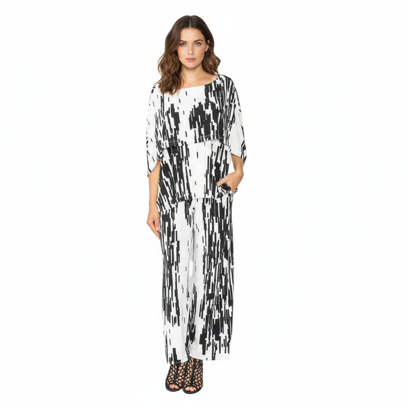 Pixelated Geometric Print Tiered Cape Top - C1082T