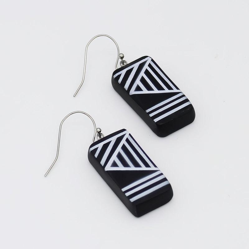 Black Geometric Vesperra Earring