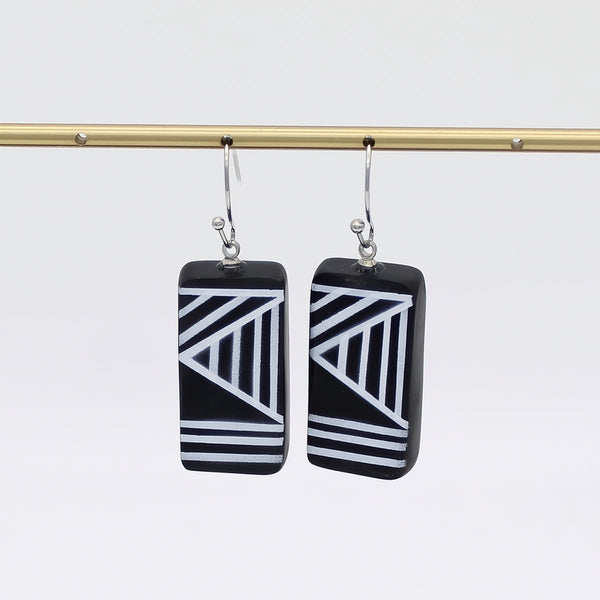 Black Geometric Vesperra Earring