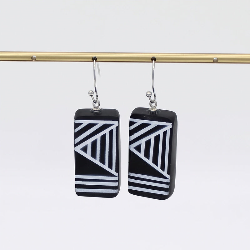 Black Geometric Vesperra Earring