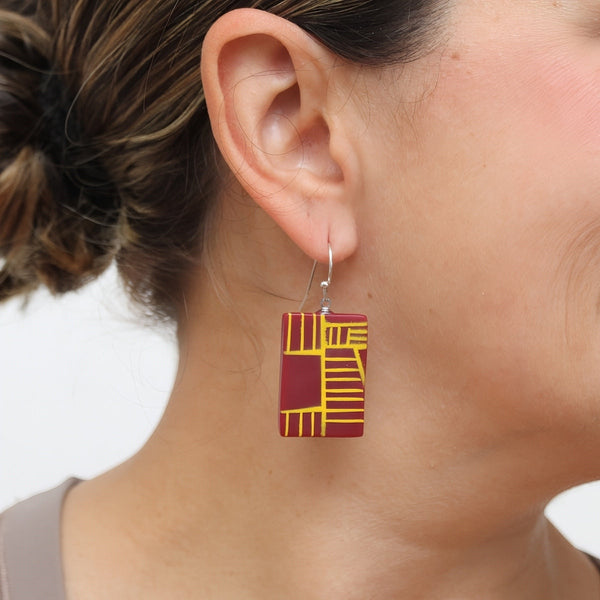 Burgundy Geovibe Drop Earring