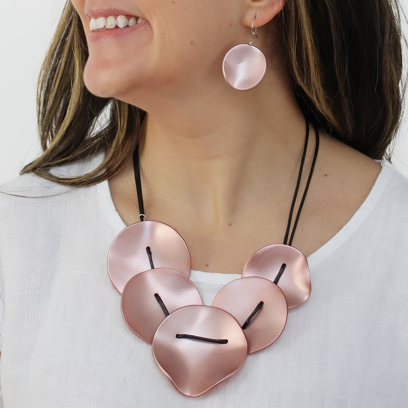 Rose Opaline Drift Adjustable Necklace