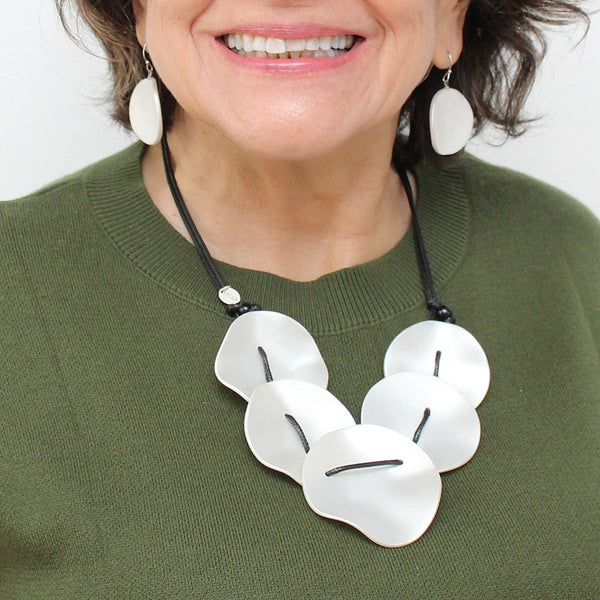 Pearl Opaline Drift Necklace