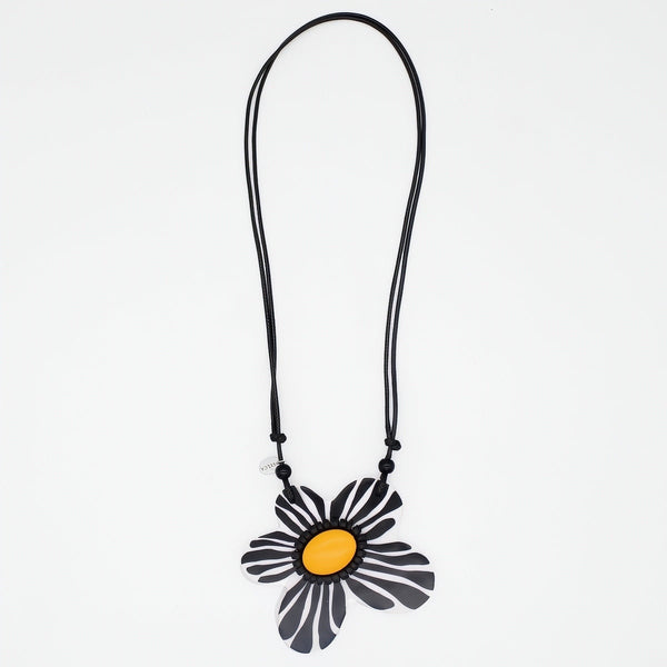 Bumble Blossom Daisy Pendant