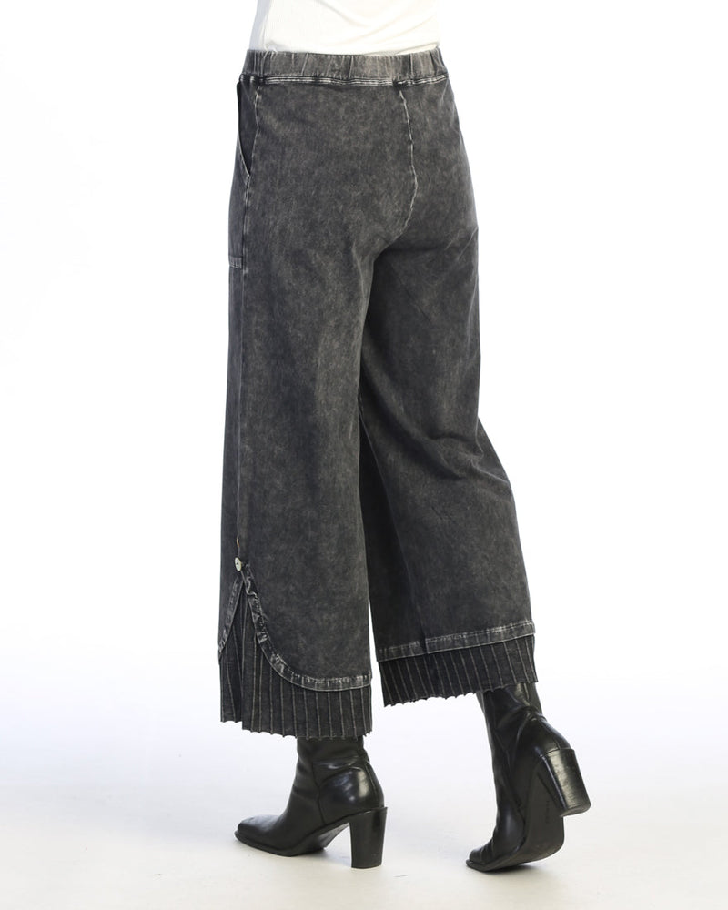 Mineral Washed Wide Leg Pant w/ Rib Contrast and Button Accent- M125