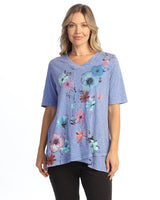 Mineral Washed Cotton V-Neck Top with 1/2 Sleeves - M136