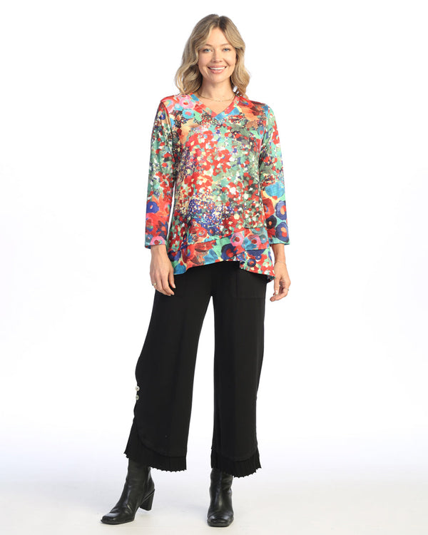 Jess & Jane "Potpourri" V-Neck Top with Tulip Hem - PS6-1978