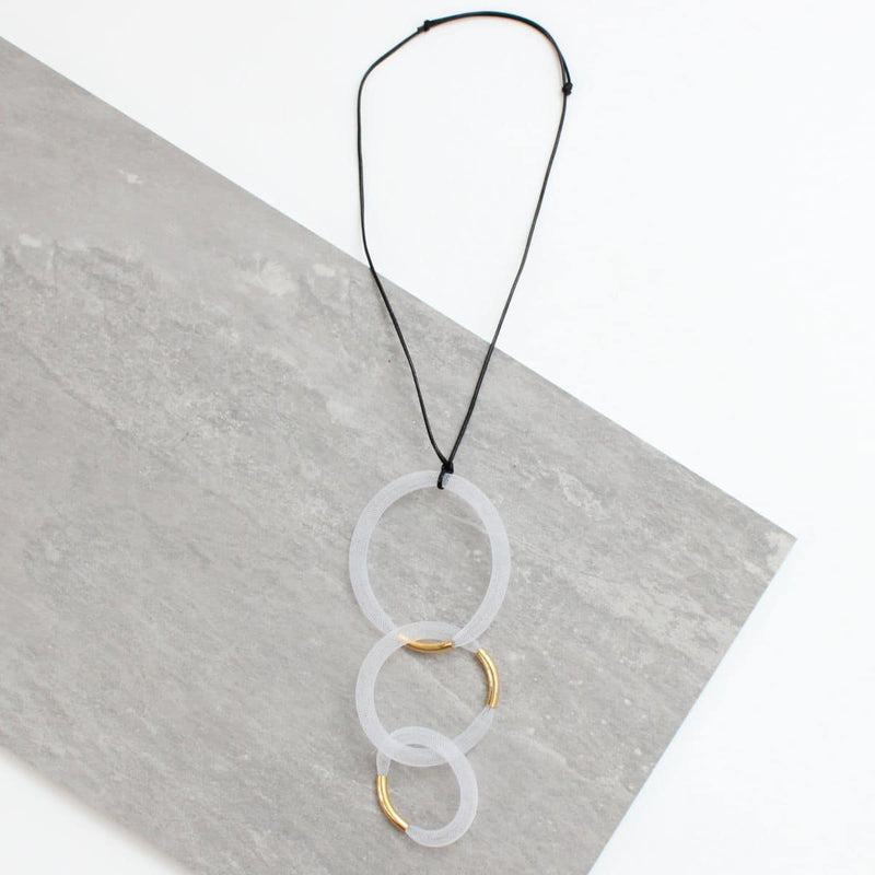 White and Gold Mesh Pendant Necklace