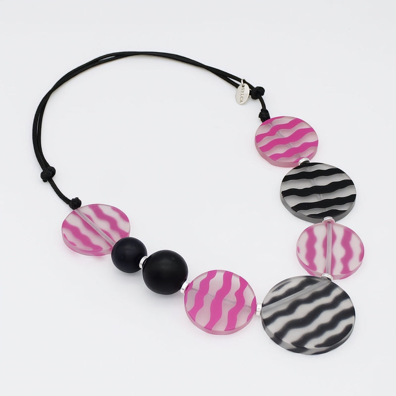 Black and Fuchsia Vera Adjustable Necklace