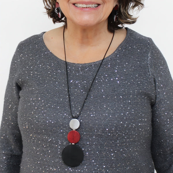 Luna Noir Triple Bead Pendant Necklace