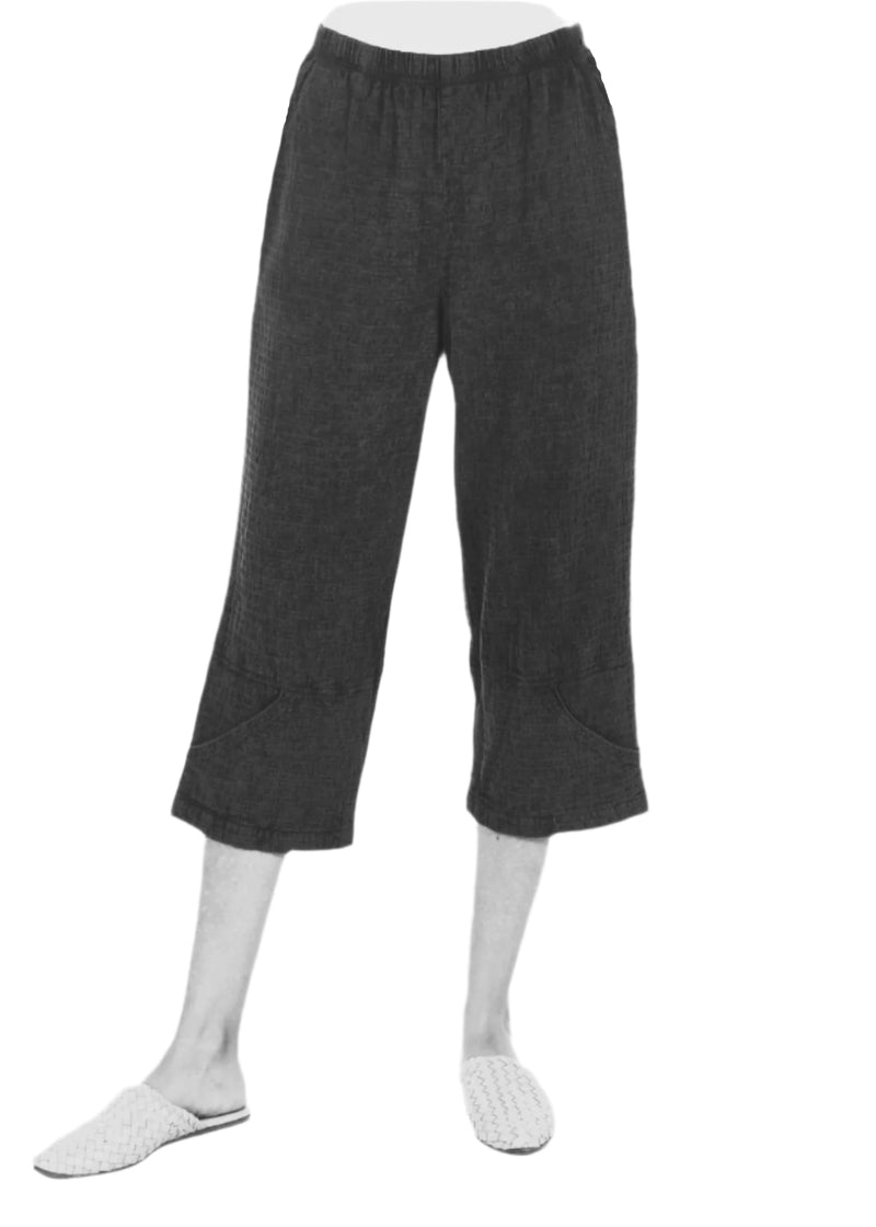 Focus Seersucker Capri in Black - CS136-BLK