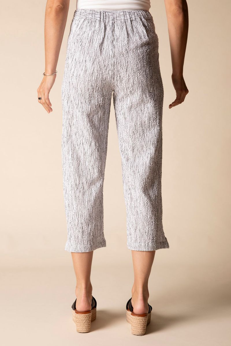 Crinkle Crepe Stripe Pleat Button Capris - 22776